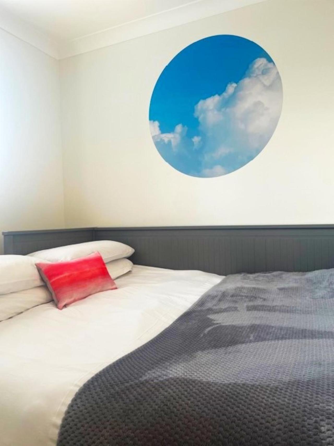 Modern Town House In Cotswolds - 3 Double Bedrooms Witney Dış mekan fotoğraf